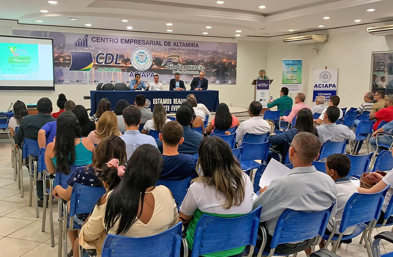 OCB Itinerante inicia com palestra sobre cenário econômico 