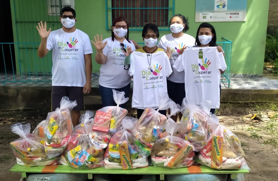 Dia C: CREDNORTE e IFPA realizam doação de cestas básicas em Santarém