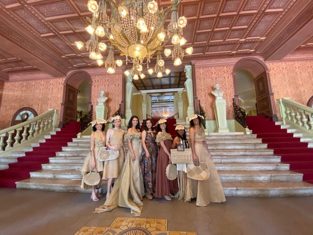 COOSTAFE participa de desfile com produção de cooperadas