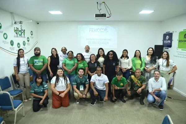 Encontro na FENCOOP® reforça o papel das cooperativas de reciclagem como potencial de negócios